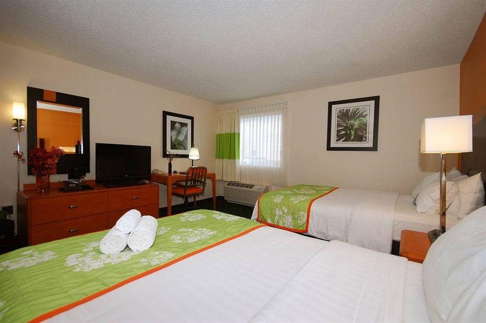 Fairfield Inn Boston Dedham Buitenkant foto