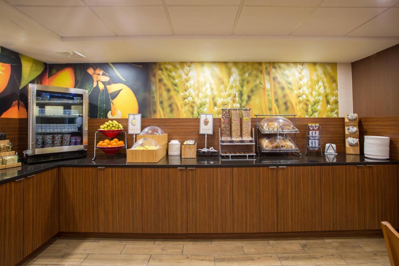Fairfield Inn Boston Dedham Buitenkant foto