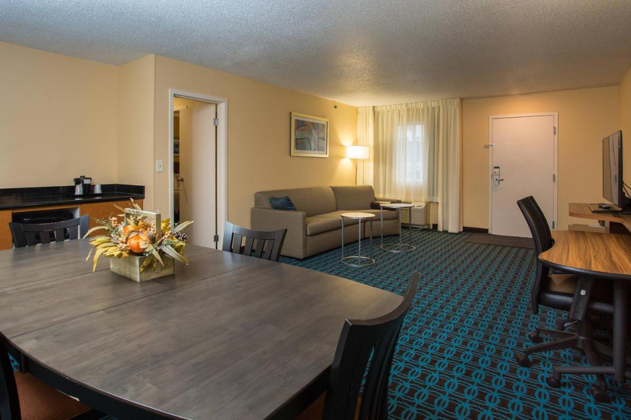 Fairfield Inn Boston Dedham Buitenkant foto